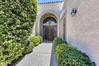 Photo #2: 6110422 Listing 