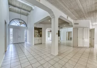 Photo #3: 6110422 Listing 