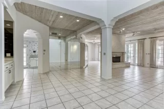 Photo #5: 6110422 Listing 