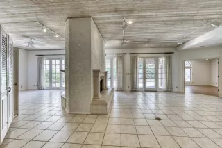 Photo #6: 6110422 Listing 