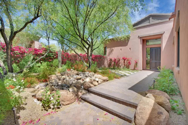 MLS: 6110505 Condo For Sale
