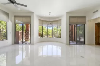 Photo #3: 6110505 Listing