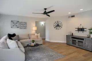 Photo #1: 6110540 Listing 