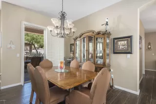 Photo #4: 6110612 Listing