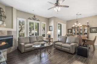 Photo #5: 6110612 Listing