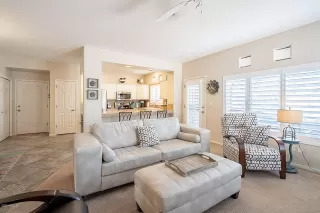 Photo #3: 6110638 Listing
