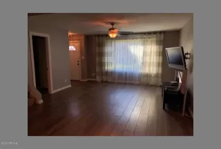 Photo #6: 6110732 Listing