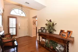 Photo #3: 6110903 Listing