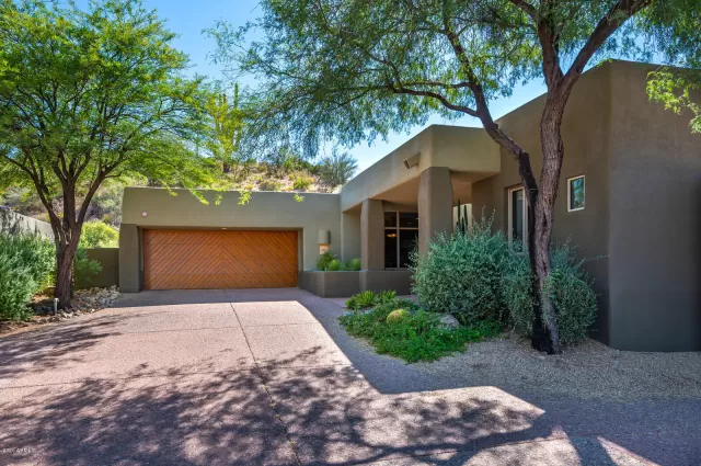 MLS: 6111221 Condo For Sale