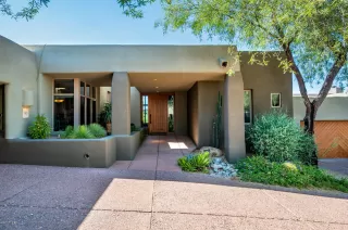 Photo #1: 6111221 Listing 