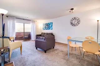 Photo #4: 6111230 Listing 