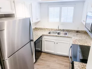 Photo #5: 6111234 Listing 