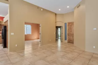 Photo #4: 6111255 Listing