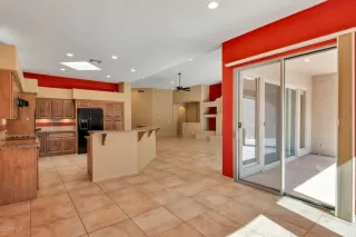 Photo #6: 6111255 Listing