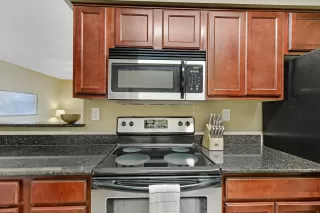 Photo #6: 6111326 Listing