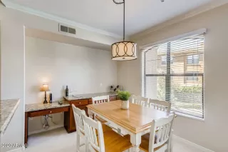 Photo #5: 6111420 Listing