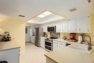 Photo #4: 6111502 Listing 