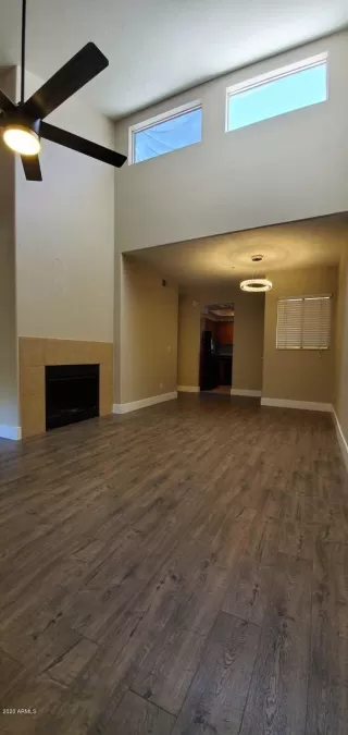 Photo #2: 6111652 Listing