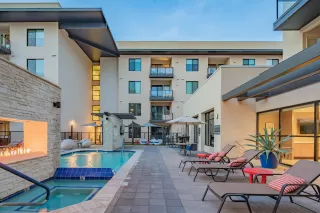 Photo #2: 6111803 Listing