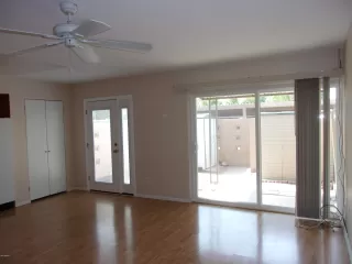 Photo #2: 6112111 Listing