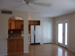 Photo #3: 6112111 Listing