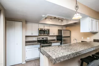 Photo #2: 6112166 Listing 