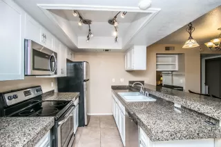 Photo #4: 6112166 Listing 