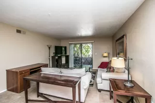 Photo #5: 6112166 Listing 