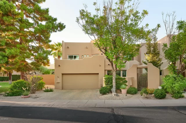 MLS: 6112346 Condo For Sale