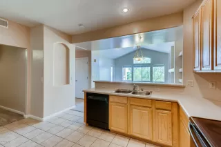 Photo #6: 6112475 Listing