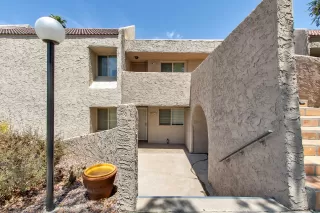 Photo #2: 6112600 Listing 