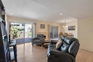 Photo #5: 6112600 Listing 