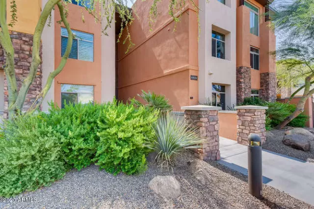 MLS: 6112758 Condo For Sale