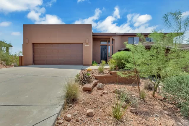 MLS: 6112818 Condo For Sale