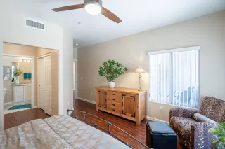 Photo #2: 6112896 Listing 