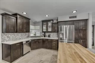 Photo #3: 6112906 Listing