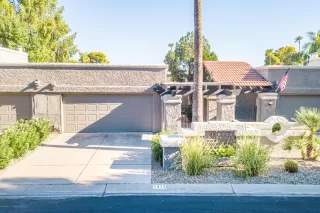 Photo #1: 6112917 Listing 