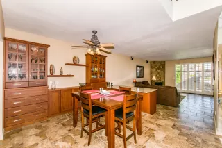 Photo #2: 6112917 Listing 