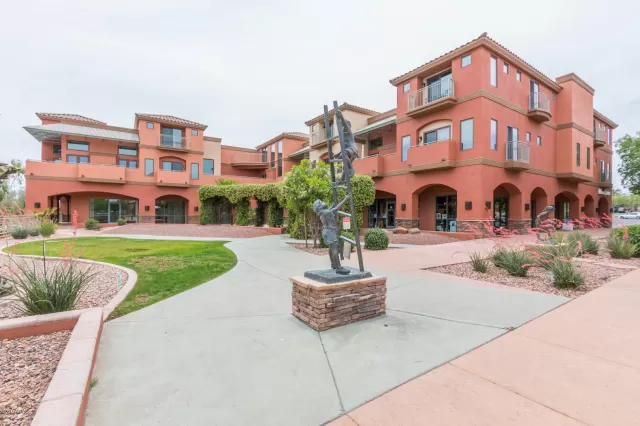 MLS: 6113003 Condo For Sale