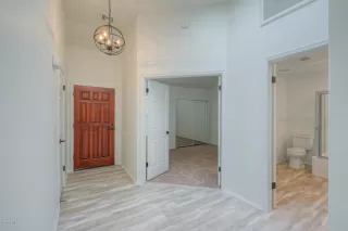 Photo #3: 6113362 Listing