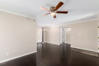 Photo #2: 6113416 Listing