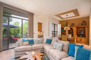 Photo #6: 6113853 Listing