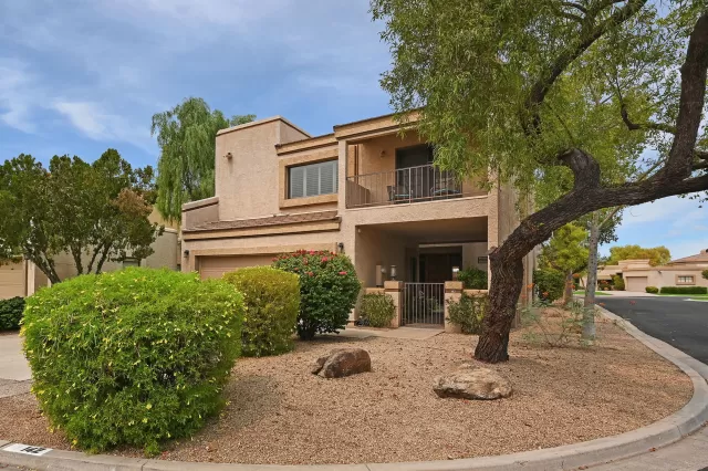 MLS: 6113887 Condo For Sale