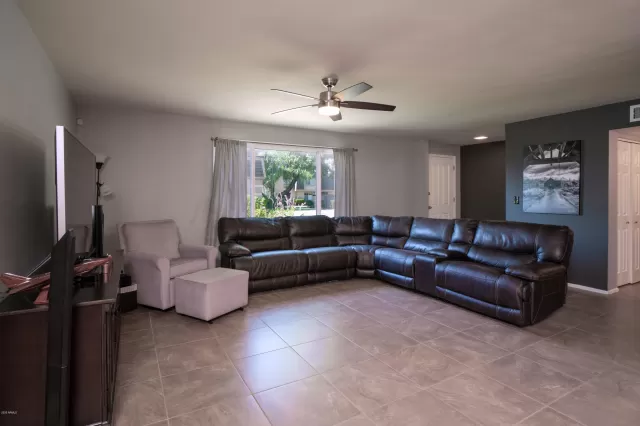 MLS: 6113944 Condo For Sale