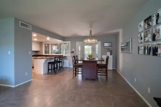 Photo #2: 6113944 Listing