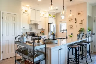 Photo #5: 6114039 Listing