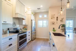 Photo #6: 6114039 Listing