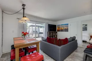 Photo #5: 6114093 Listing