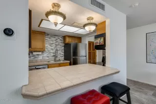 Photo #6: 6114093 Listing