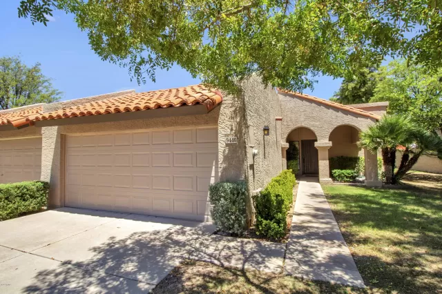 MLS: 6114135 Condo For Sale